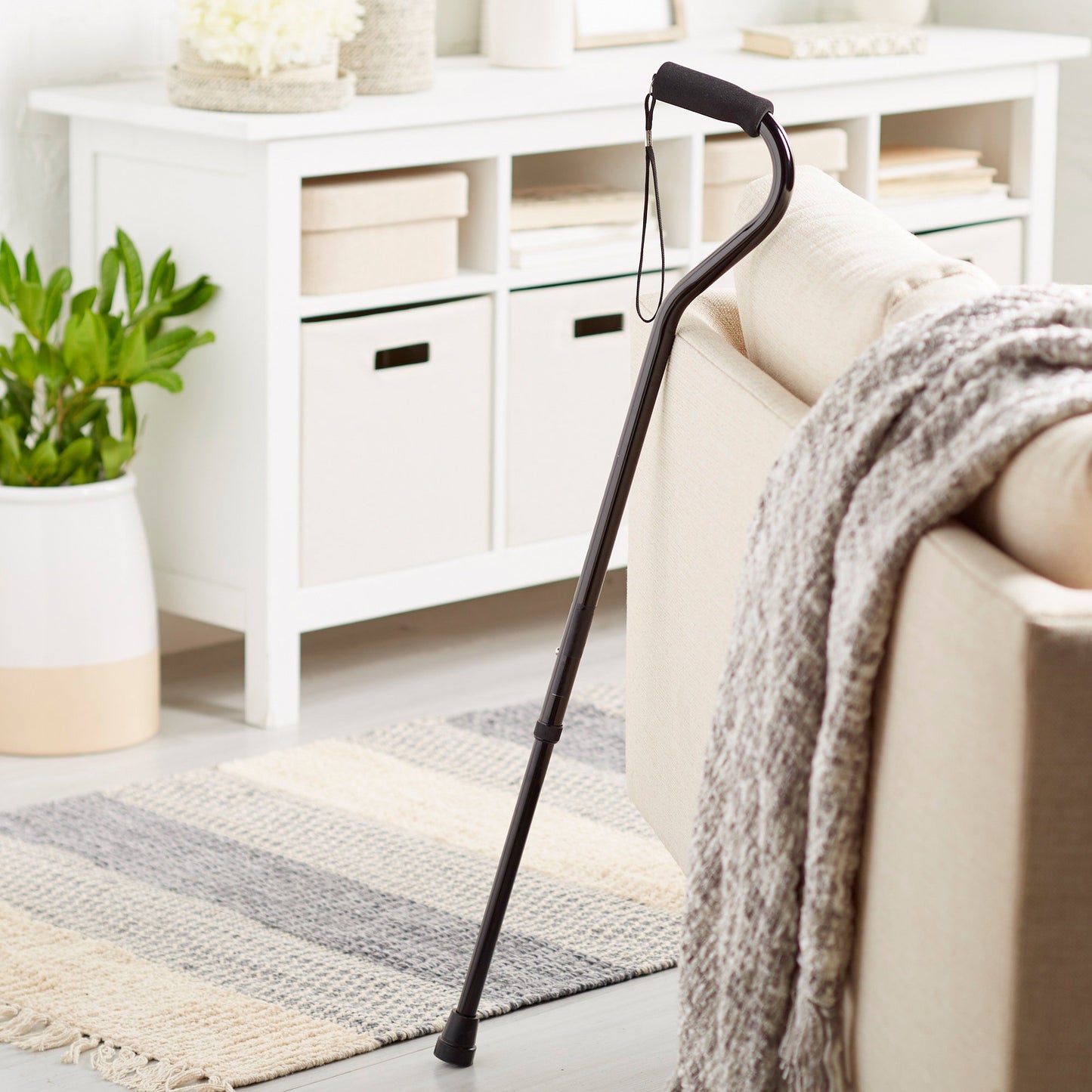 McKesson Black Aluminum Offset Cane, 30 – 39 Inch Height 146-RTL10306