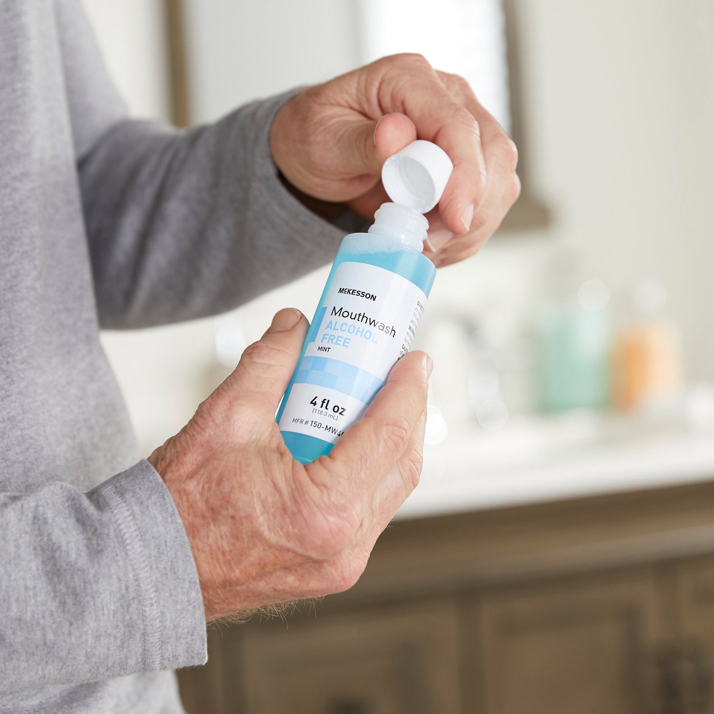 McKesson Mouthwash, 4 oz Bottle 150-MW4OZ