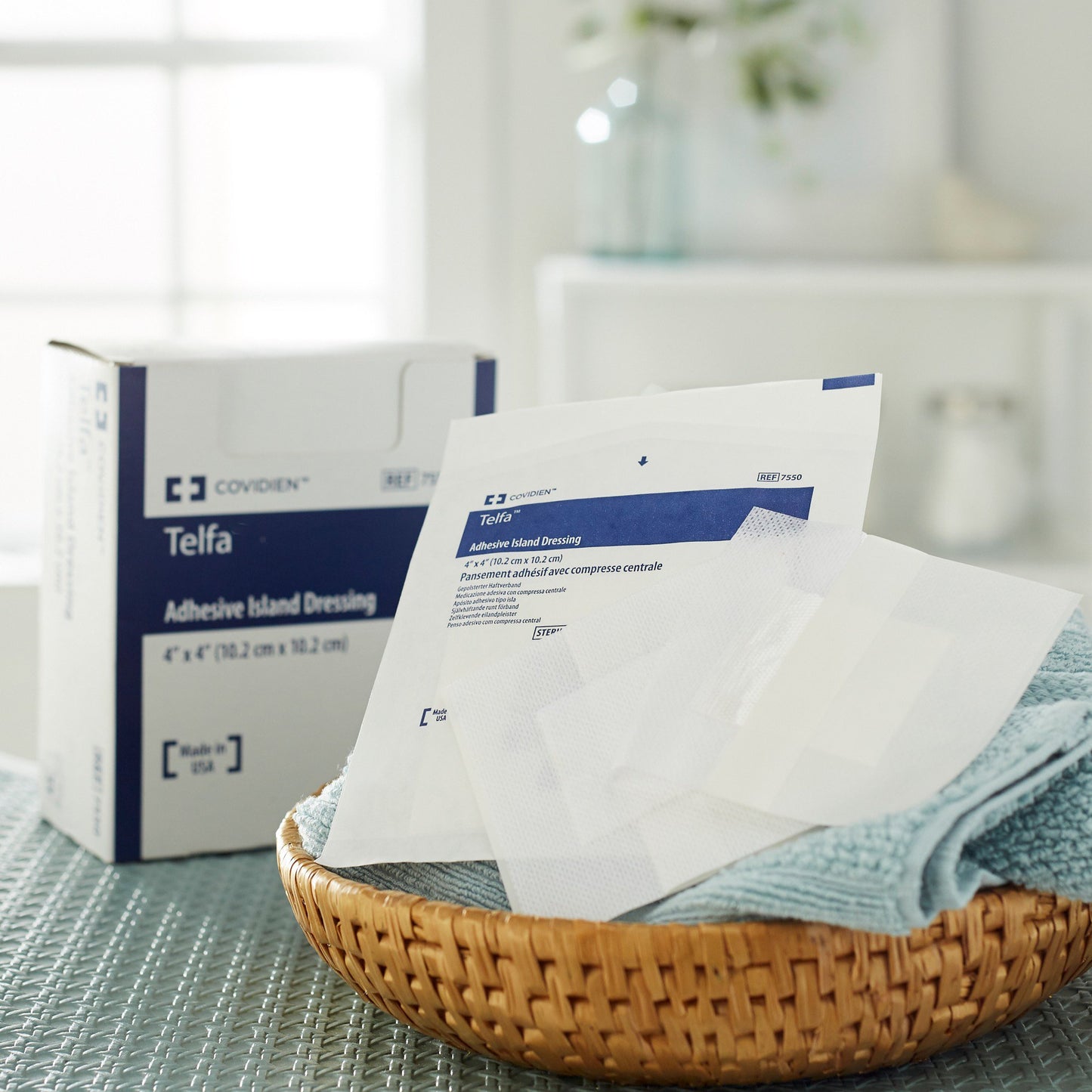 Telfa™ White Adhesive Dressing, 4 x 4 Inch 7550-