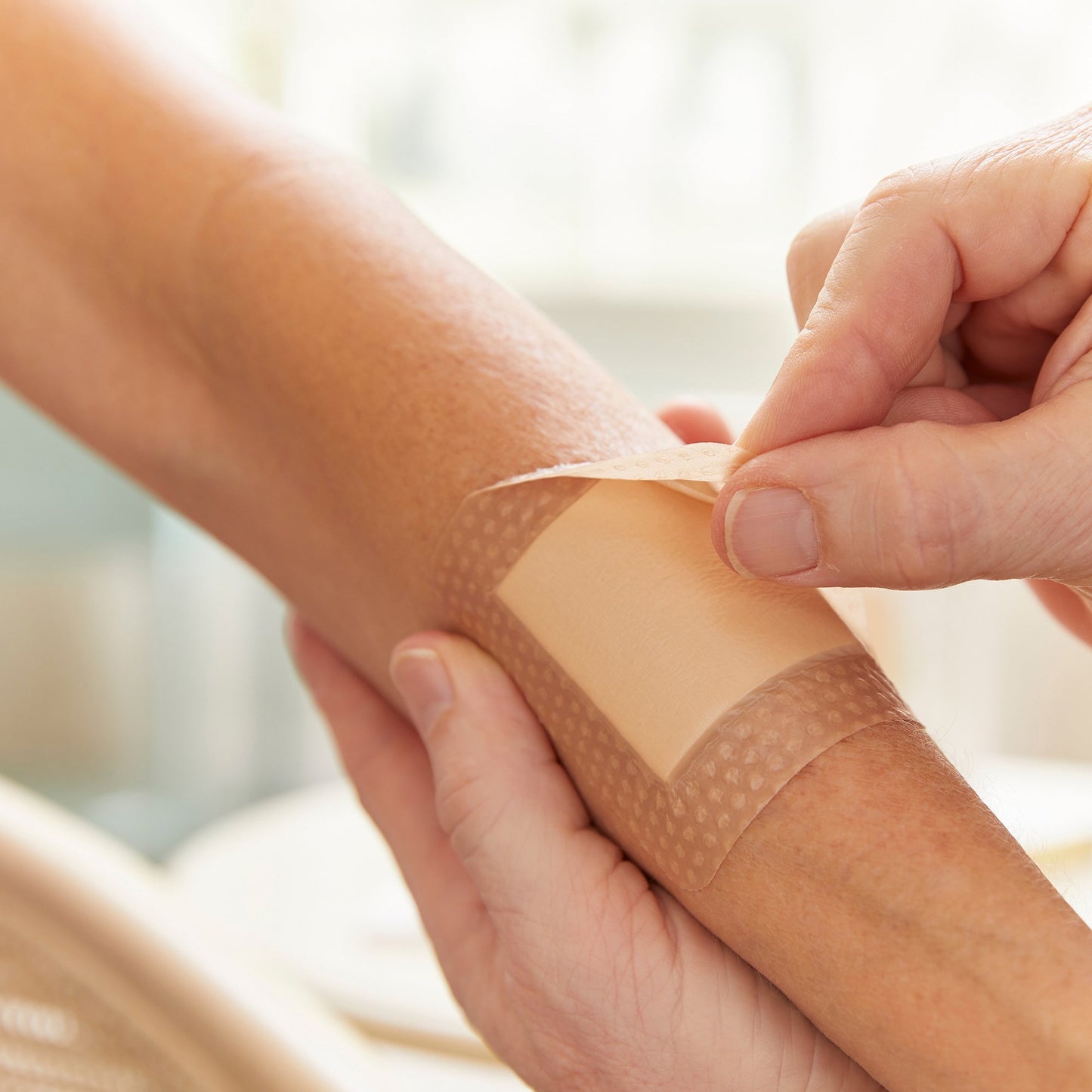 McKesson Lite Hydrocellular Foam Dressings w/ Border & Silicone Adhesive, 3 x 3" 4872