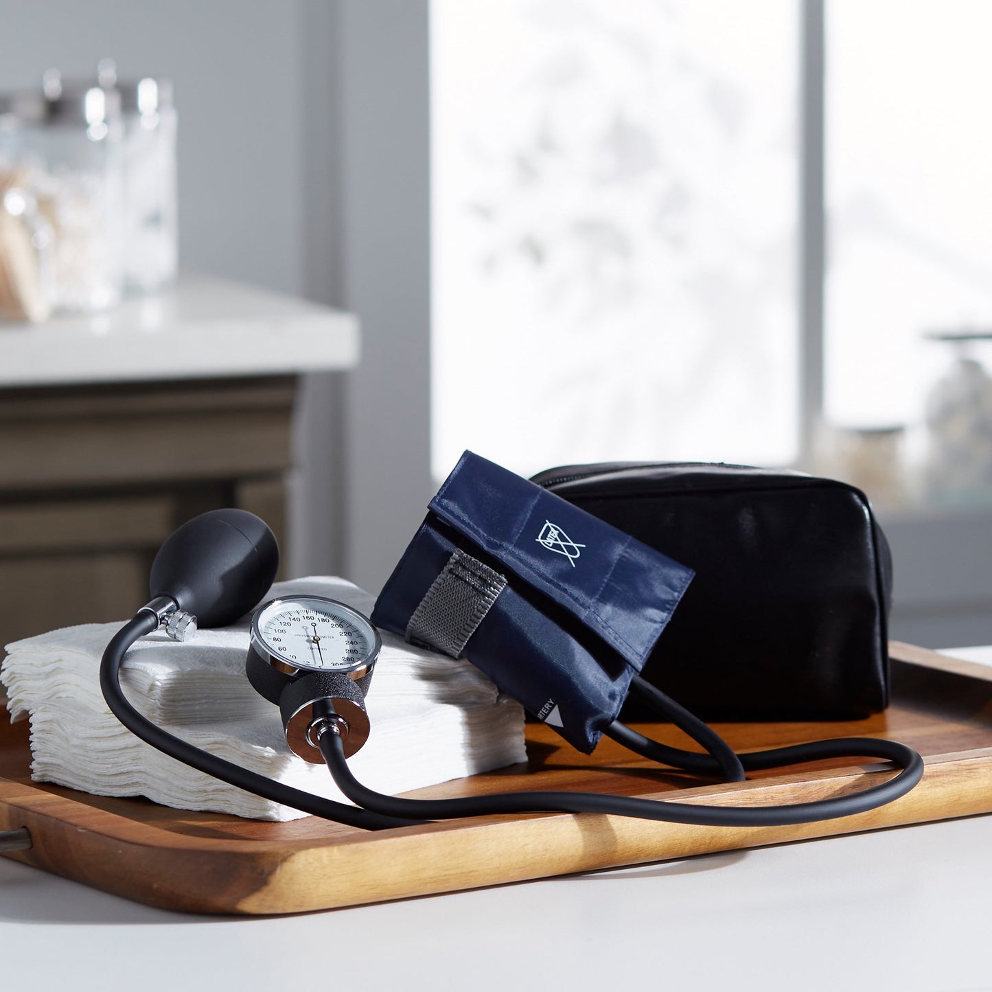 McKesson Standard Aneroid Sphygmomanometer, Pediatric Size 01-776CMCE