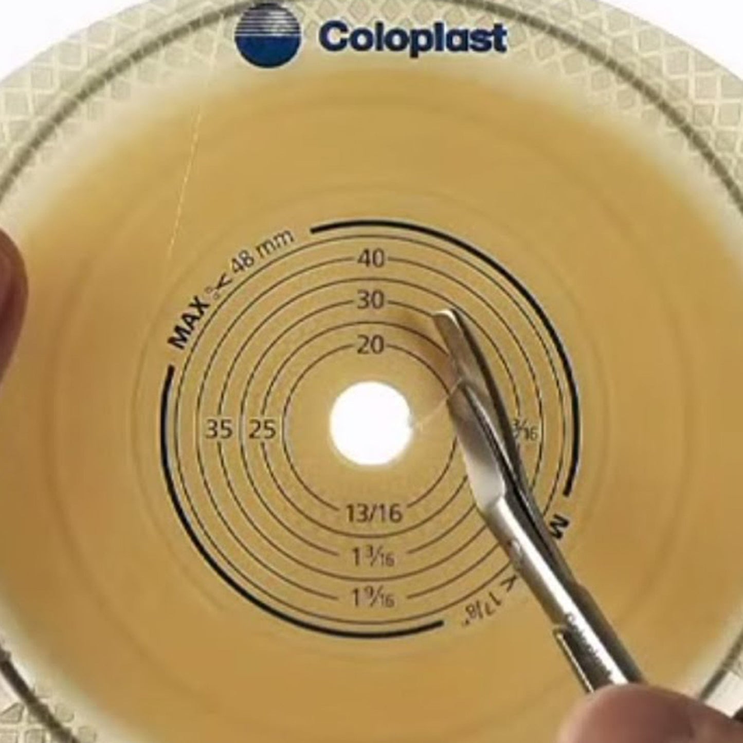 SenSura® Flex Flat Ostomy Barrier, Trim to fit 10 – 48 mm Stoma Opening, Red 10102