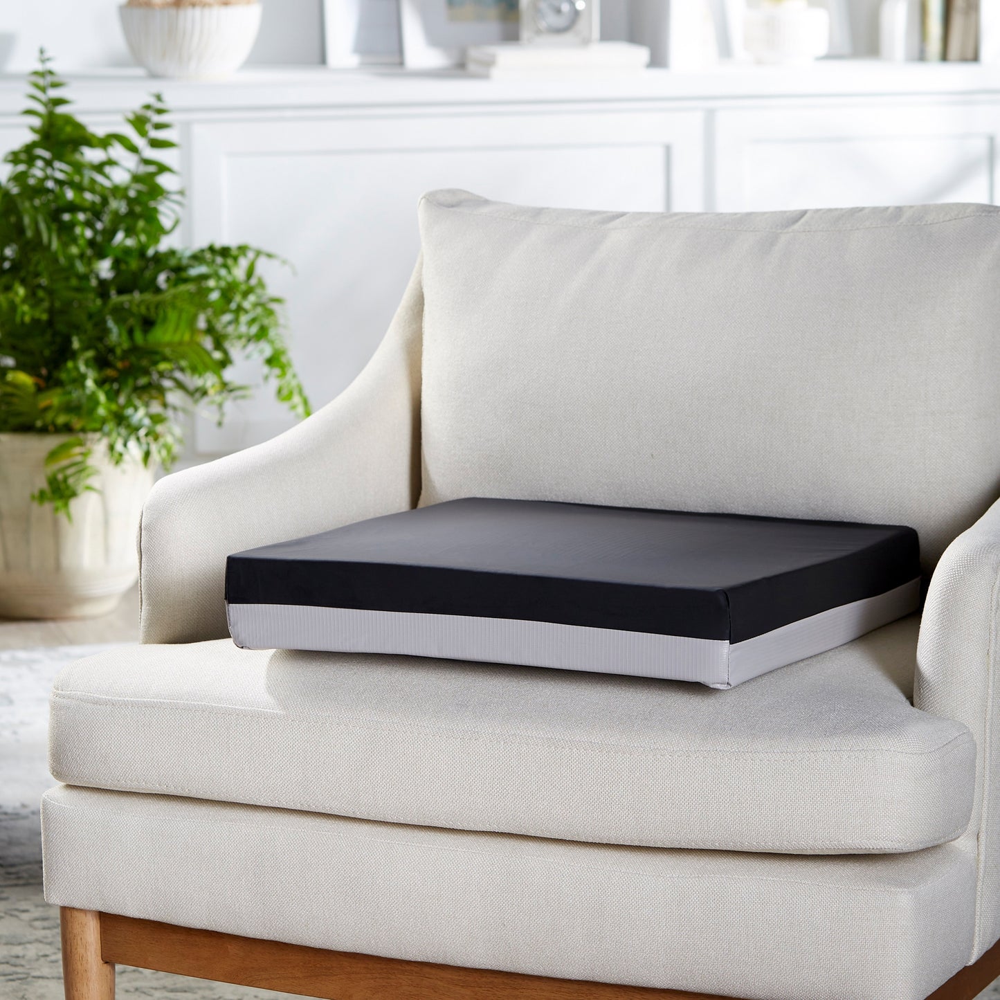 McKesson Molded Foam Seat Cushion, 18 x 18 x 3 Inch 170-74003