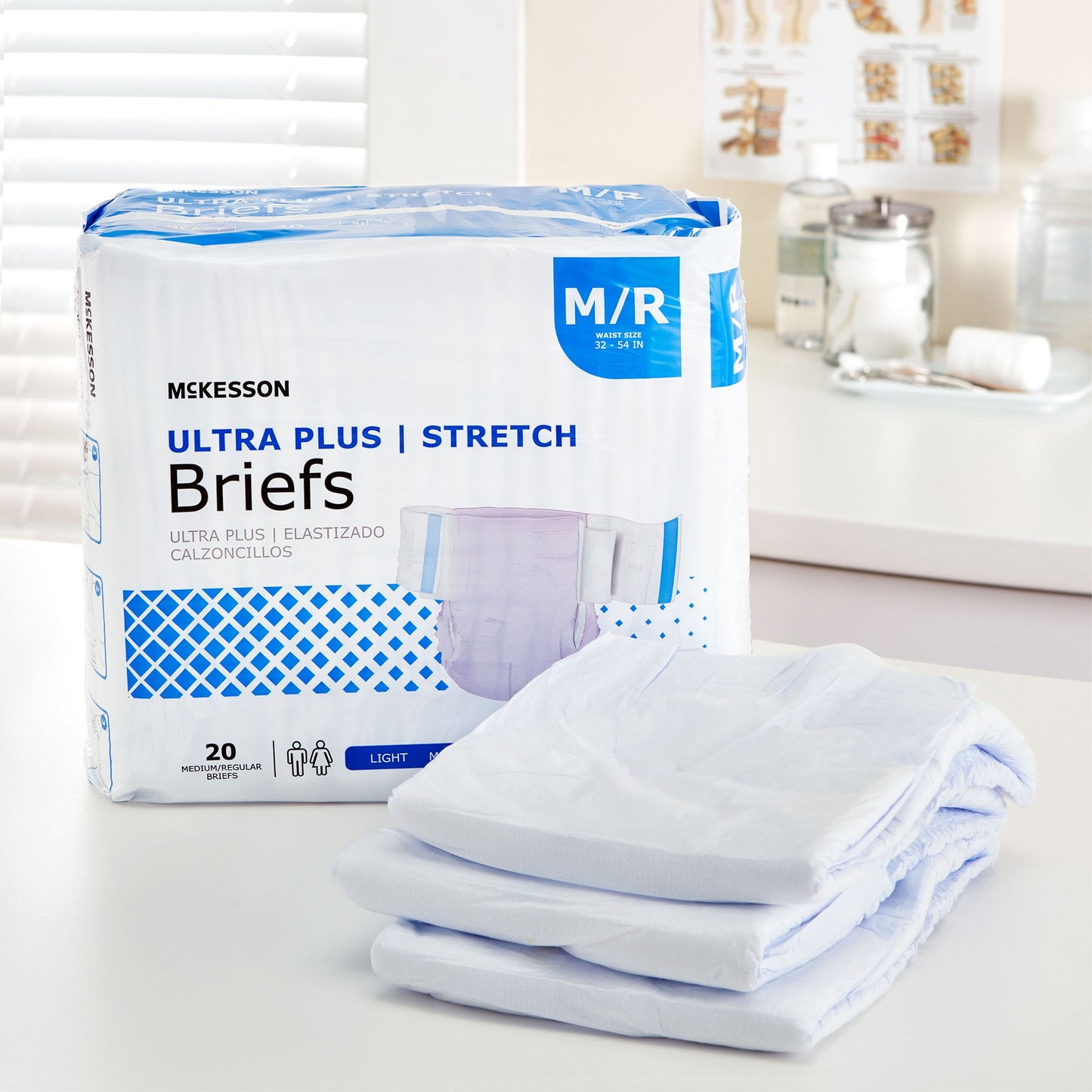 McKesson Ultra Plus Stretch Heavy Absorbency Incontinence Brief, Medium/Regular BRSTRMR