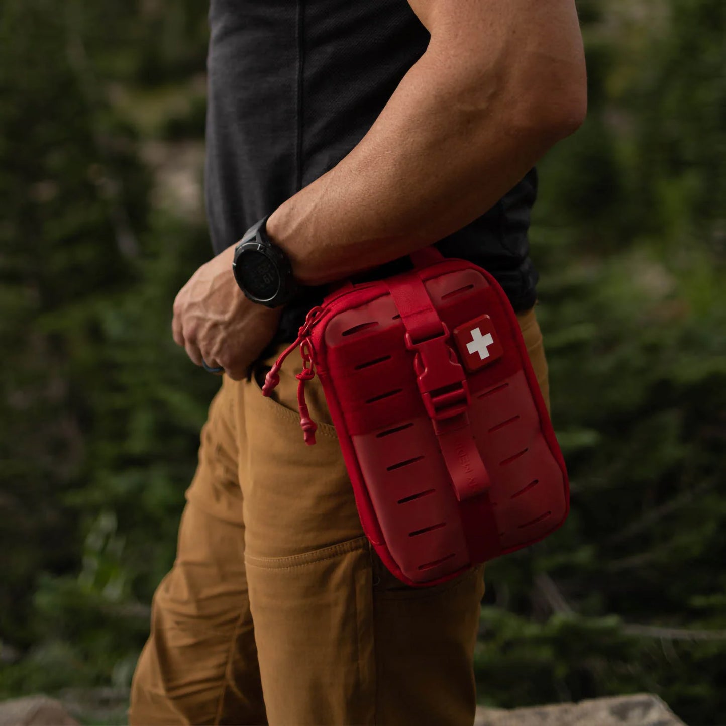 My Medic™ Wound Closure First Aid Kit, Red MM-KIT-U-WND-CLSU-RED-V2