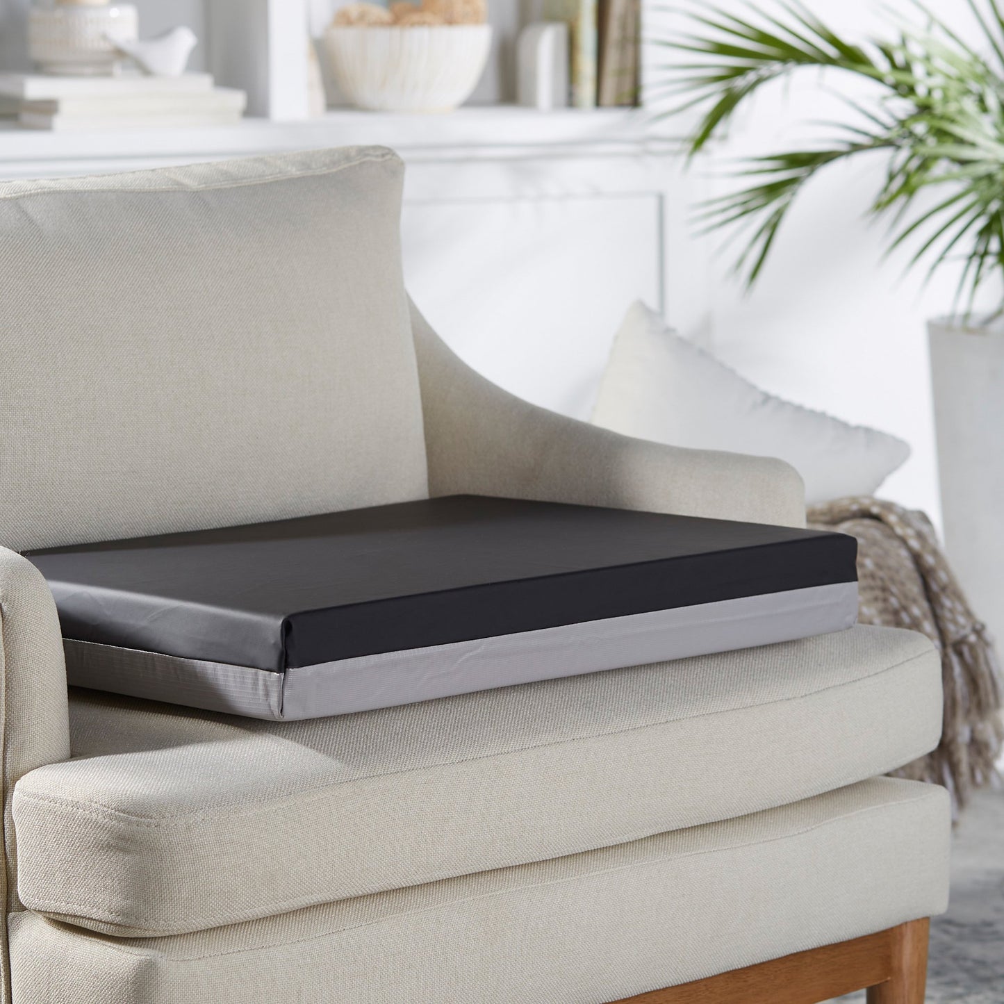 McKesson Foam Protekt Seat Cushion 170-71005