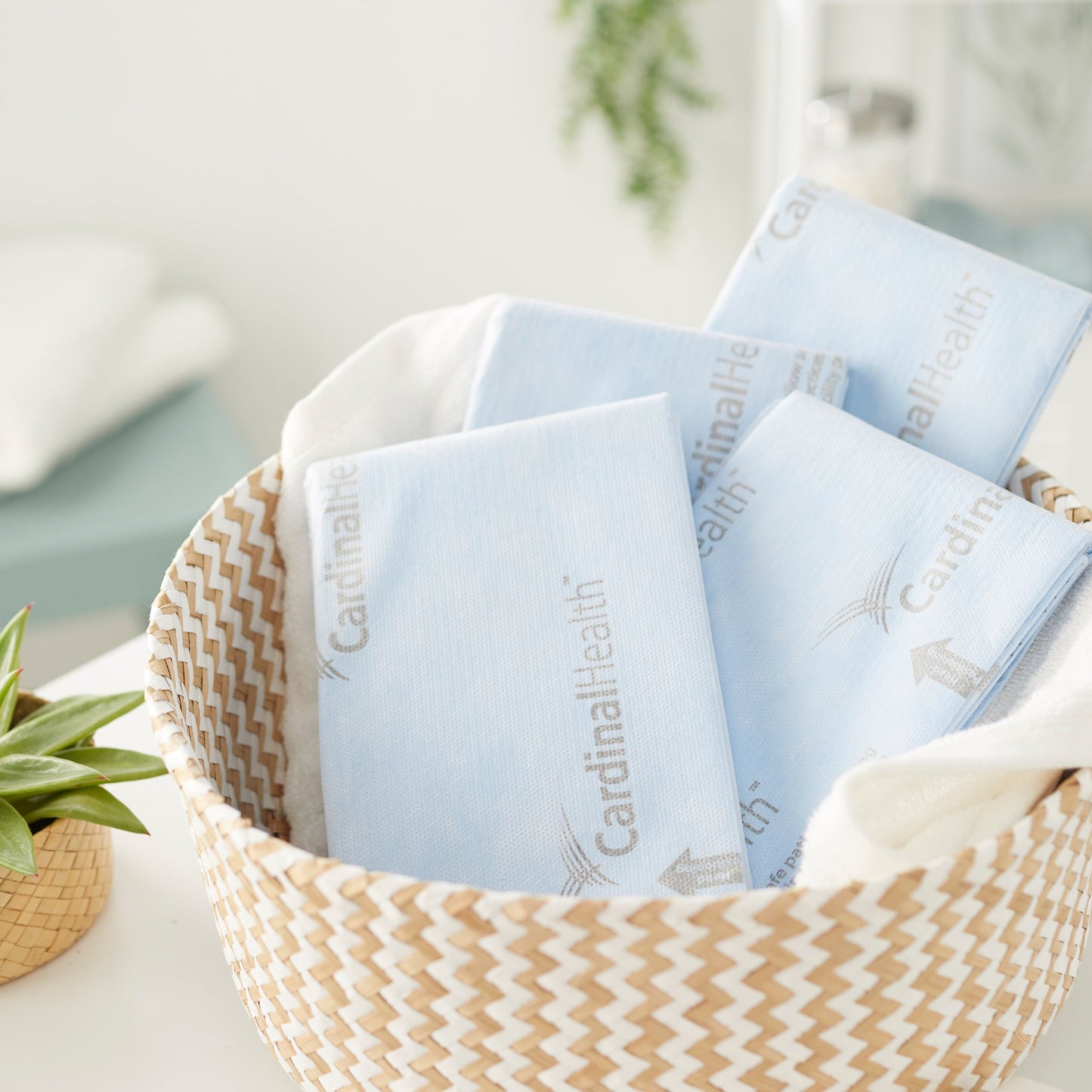 Wings™ Quilted Premium Comfort Maximum Absorbency Positioning Underpad, 23 x 36" P2336C