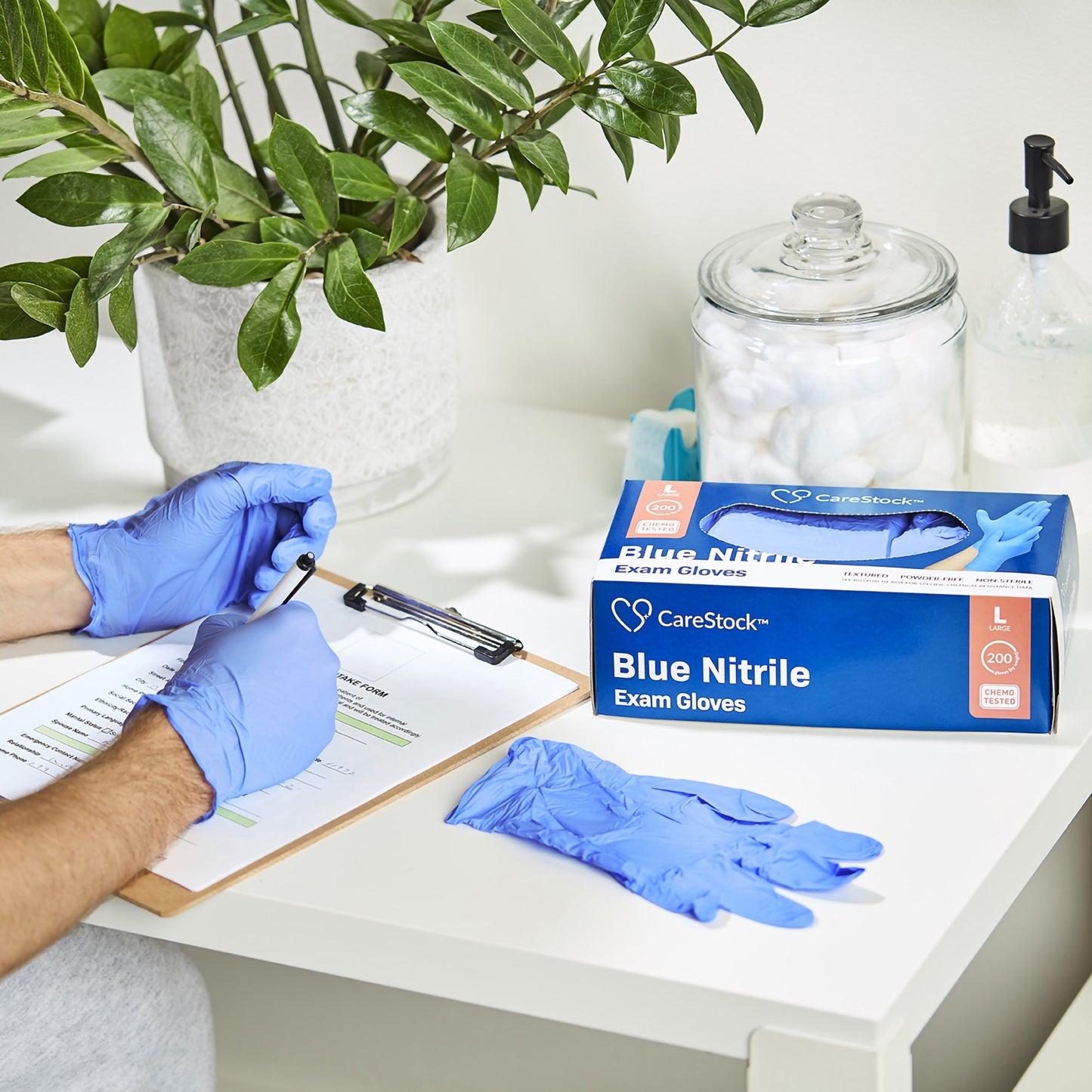 CareStock™ Nitrile Exam Glove, Large, Blue CS2716