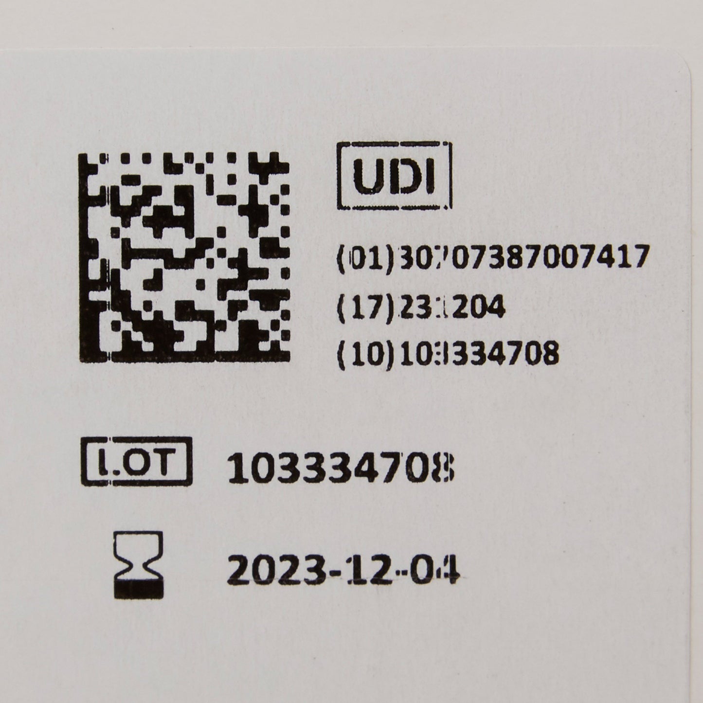 3M™ Durapore™ Silk-Like Cloth Medical Tape, 1/2 Inch x 10 Yard, White 1538-0