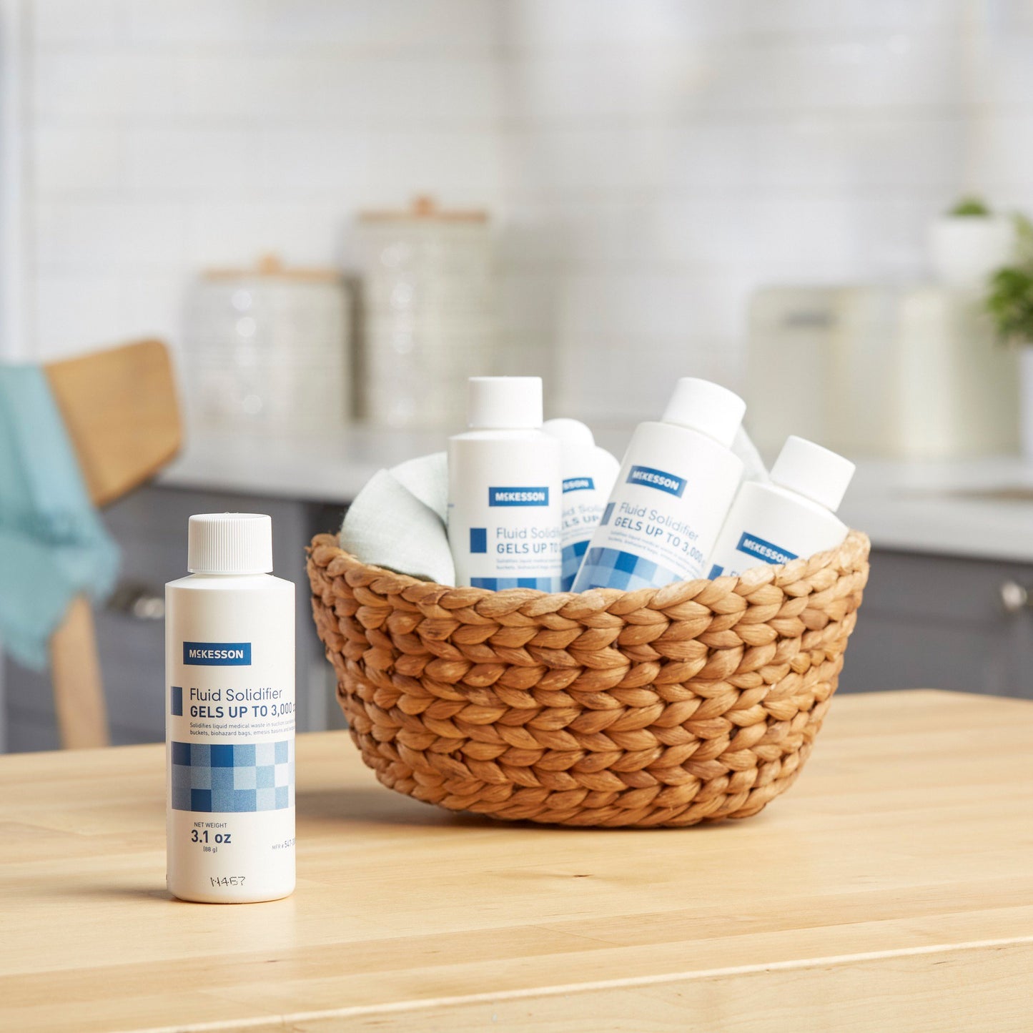 McKesson Fluid Solidifier – Gels up to 3,000 cc – Screw Cap Bottle, 3.1 oz 547-3000