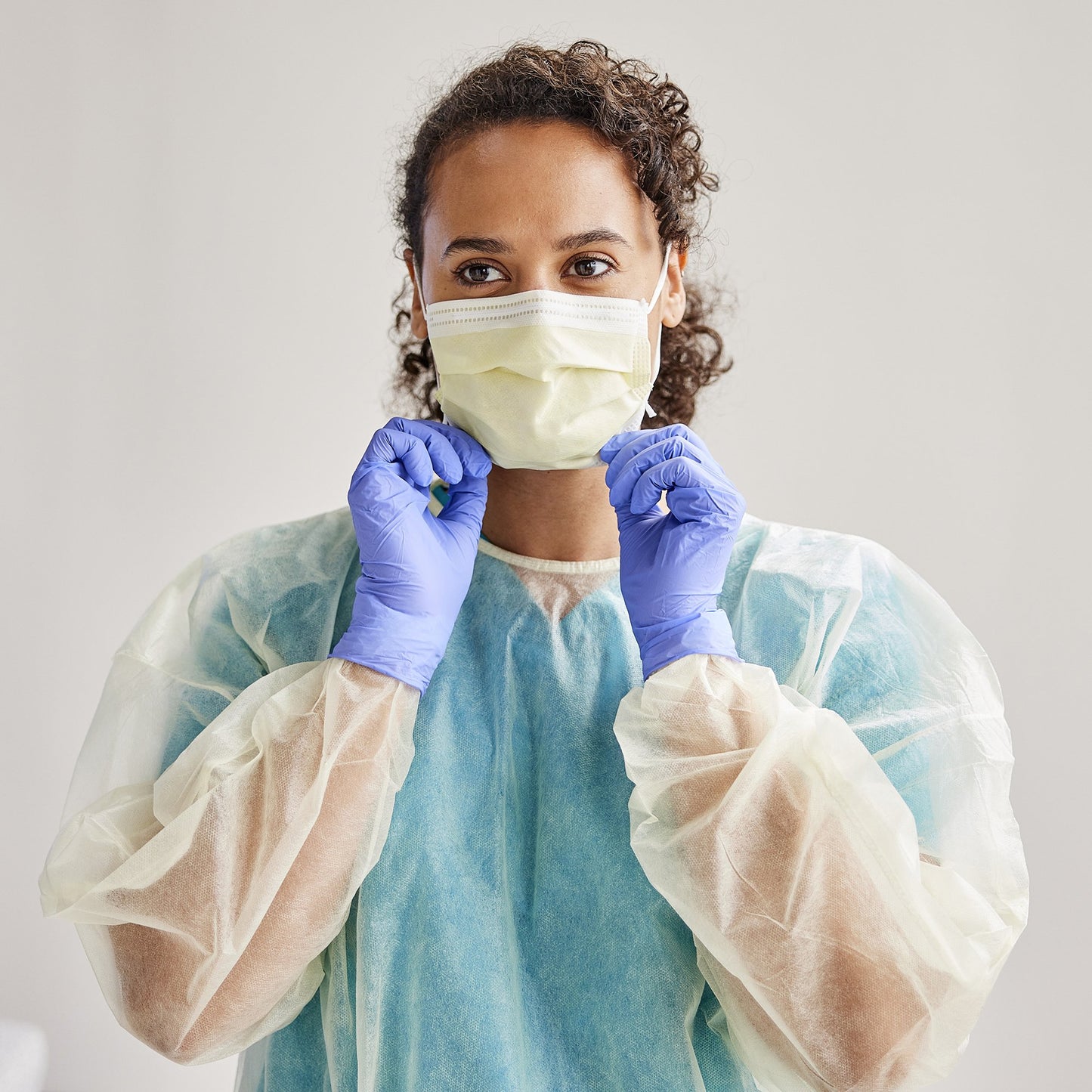 Cardinal Health™ Isolation Gown 1100PG