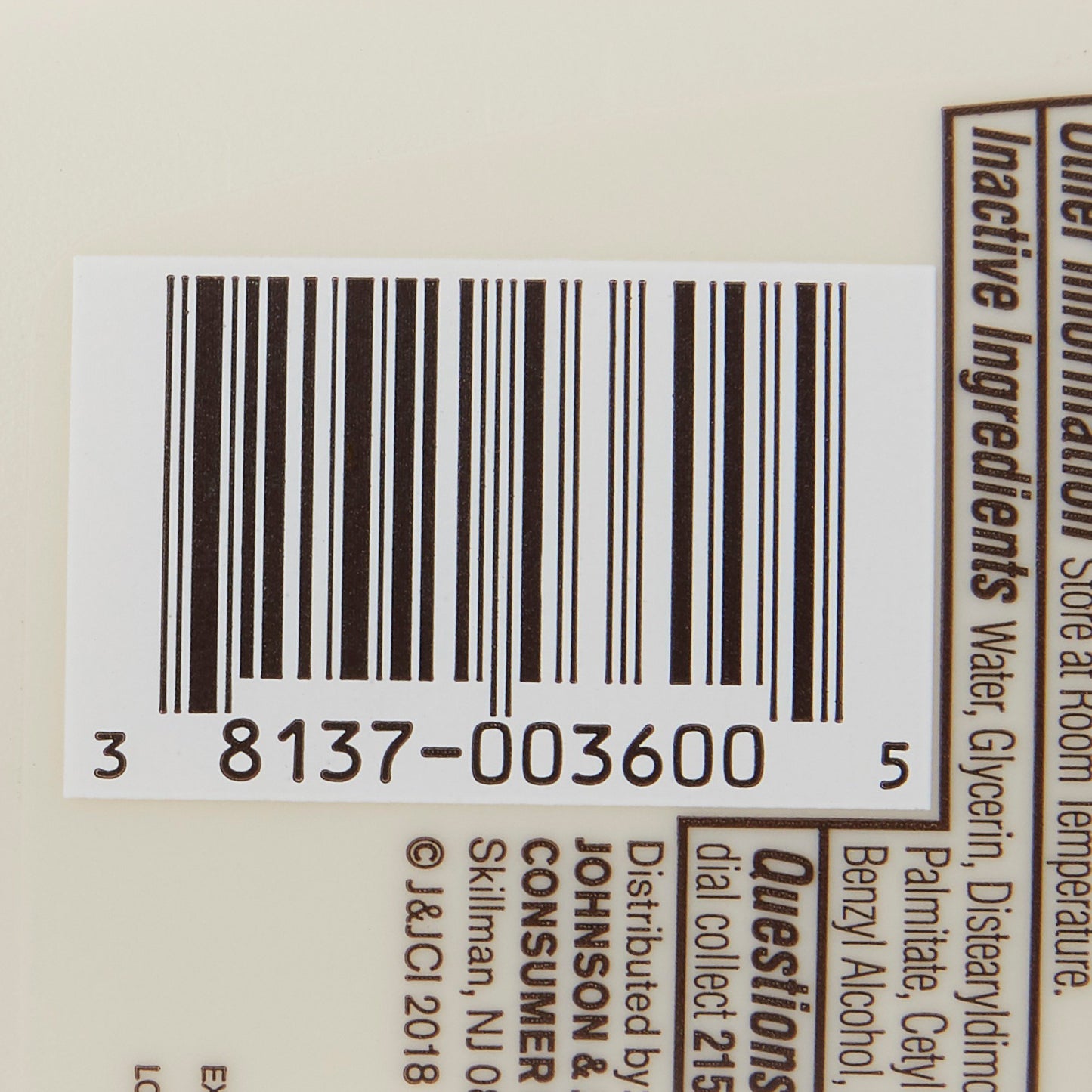 Aveeno® Daily Moisturizing Body Lotion, 12 oz. Bottle 100360000