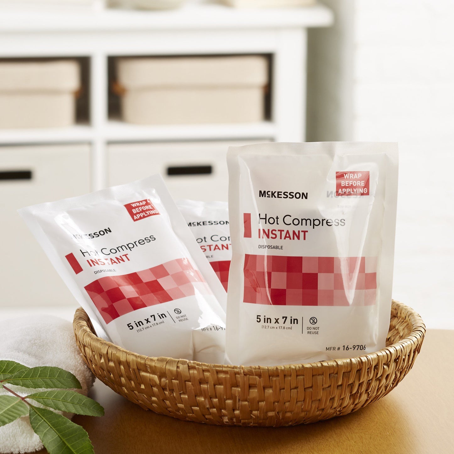 McKesson Hot Pack, Instant Chemical Activation, General Purpose, 5 x 7 Inch 16-9706