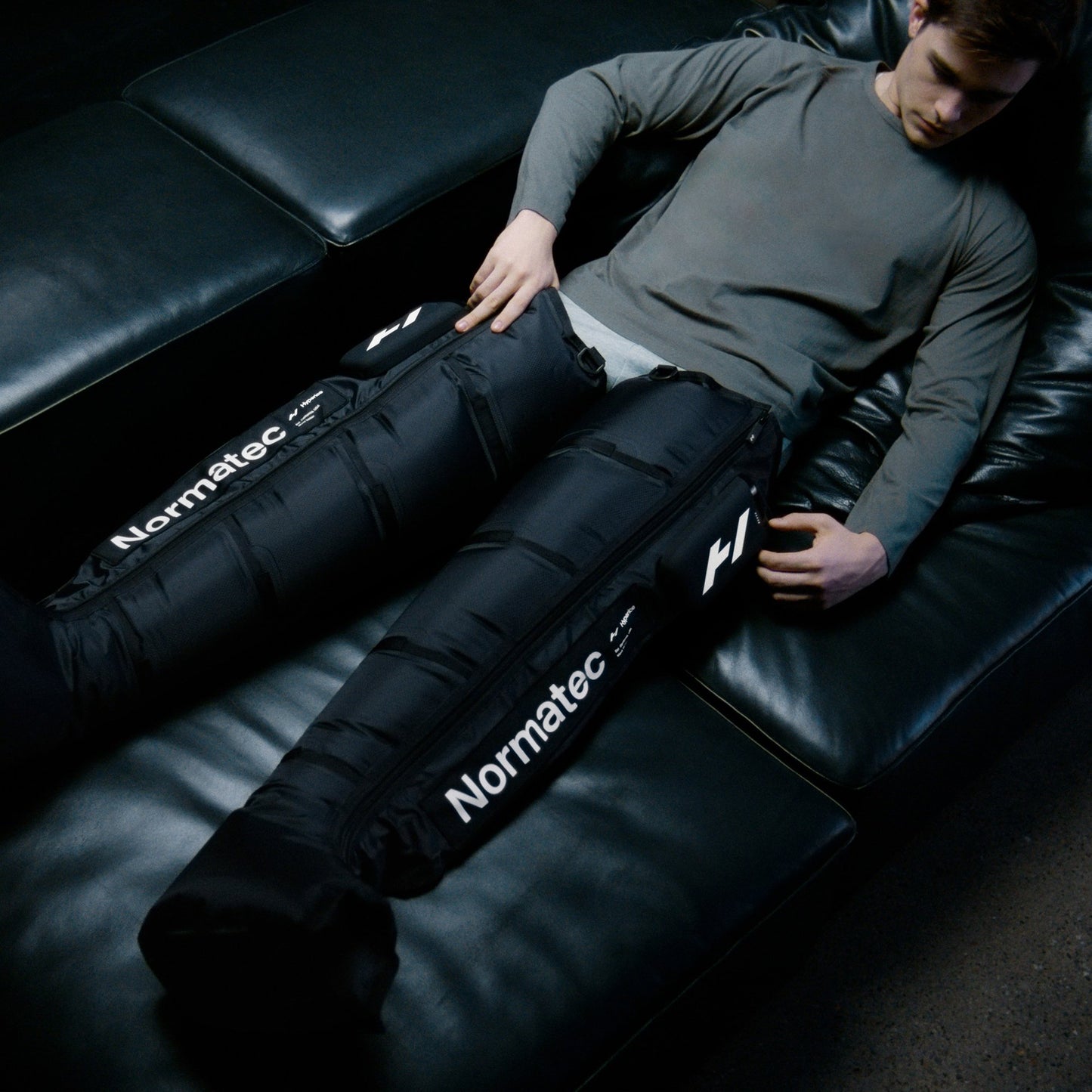 Hyperice Normatec Elite Compression Massage Garment, for Users 5'4" – 6'3" 69000 001-03