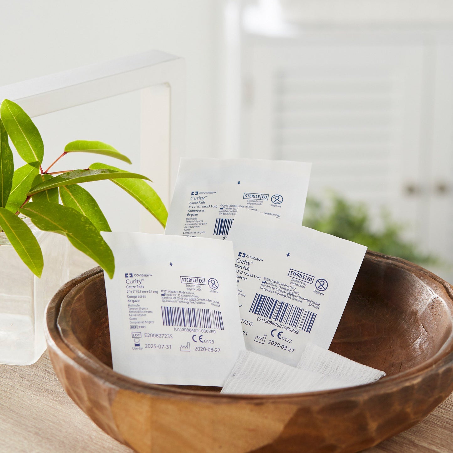 Curity™ Sterile Gauze Sponge, 2 x 2 Inch, 12-Ply 3381