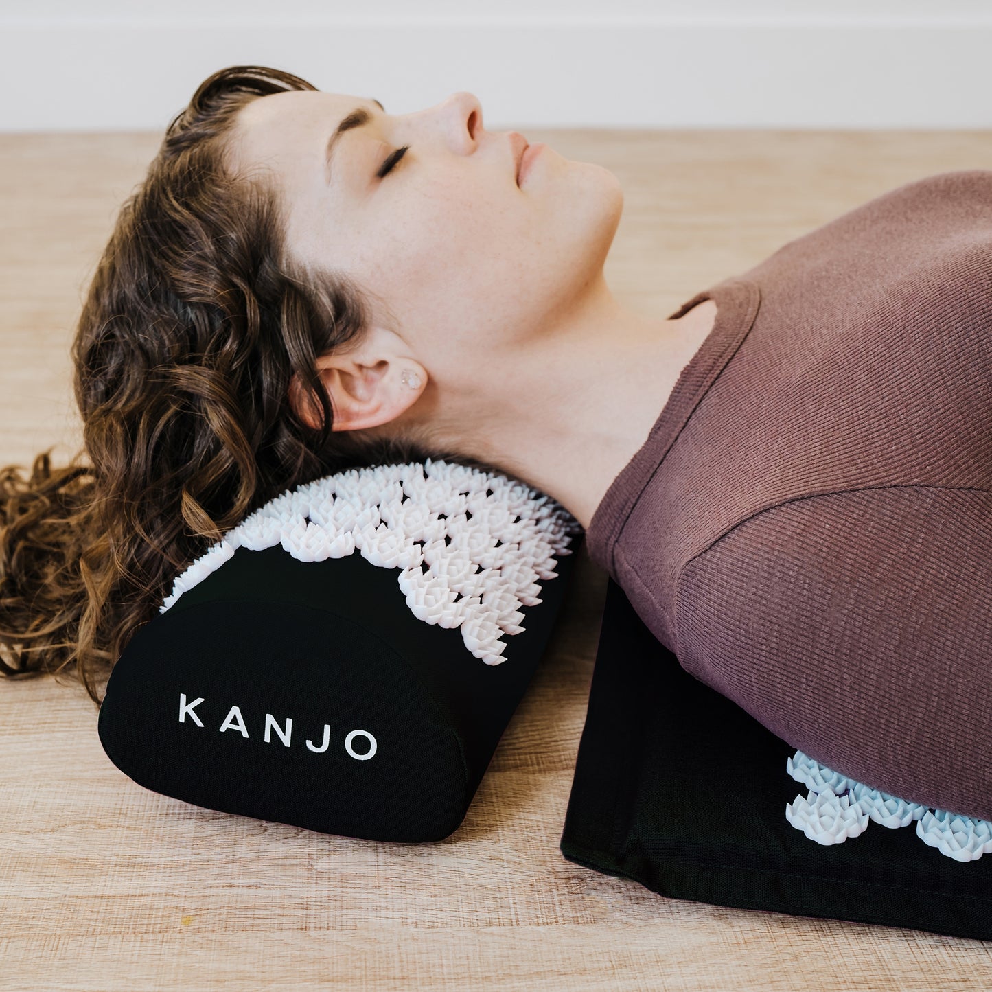 Kanjo Memory Foam Acupressure Mat Set, Black KANONYM