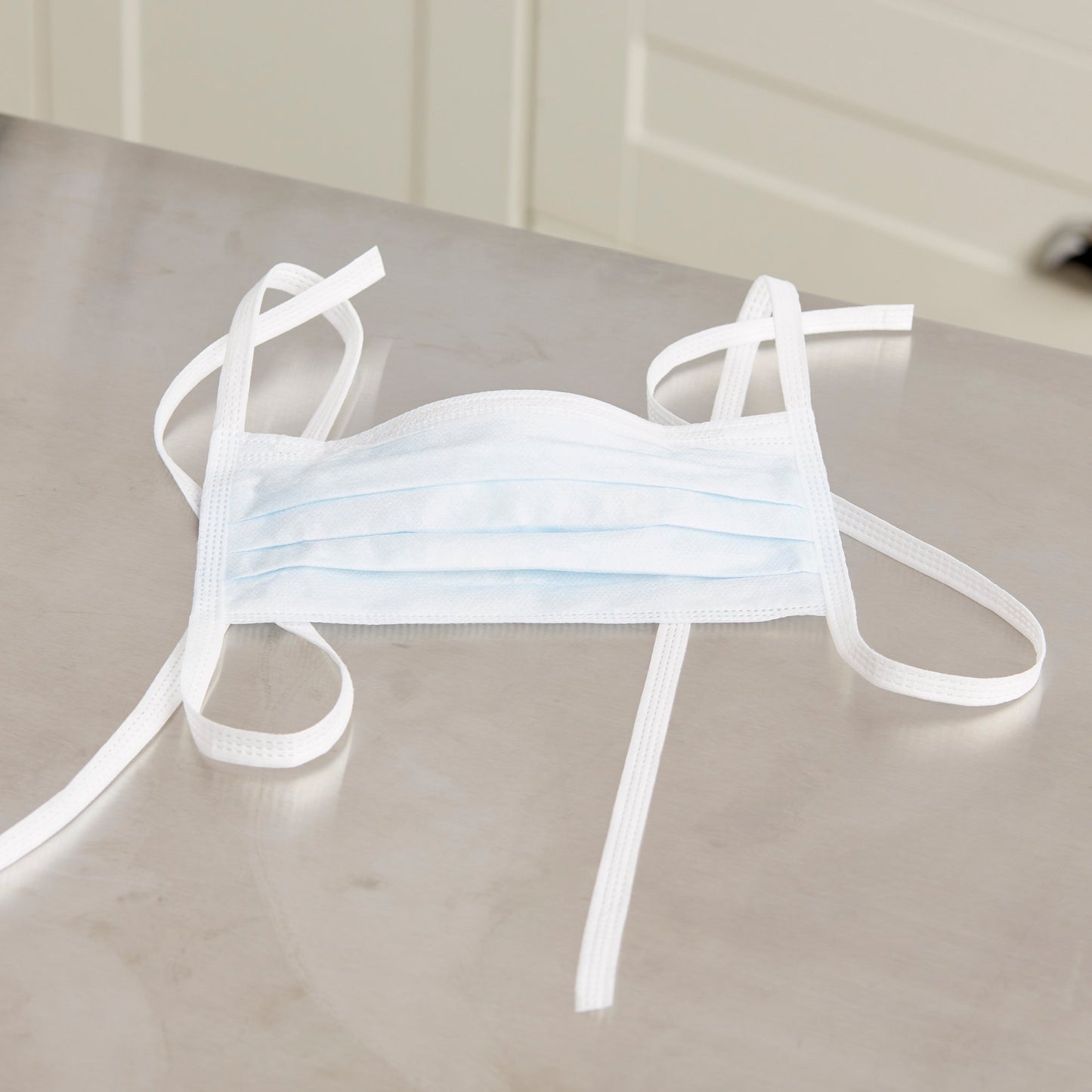 McKesson Classic Style Light & Cool Surgical Mask, Blue 91-1100