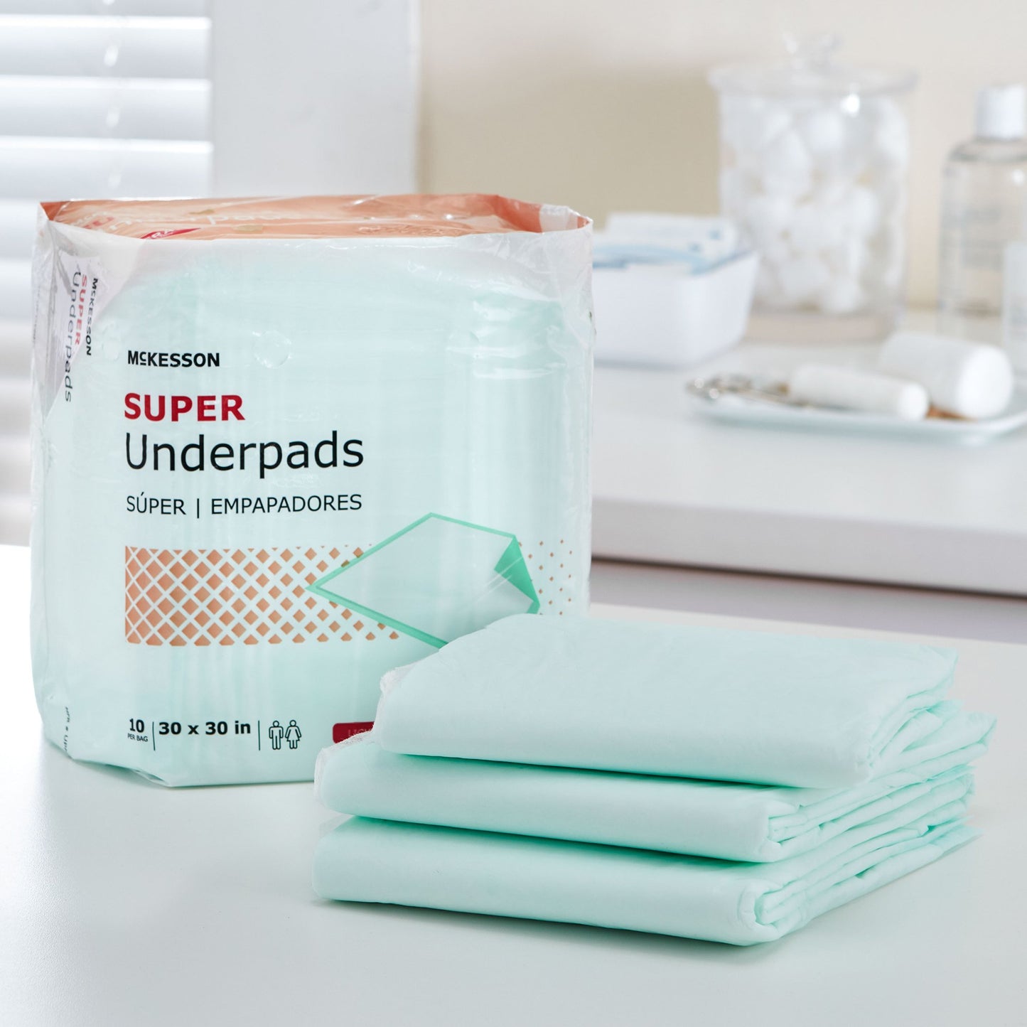 McKesson Super Moderate Absorbency Underpad, 30 x 30 Inch UPMD3030-100